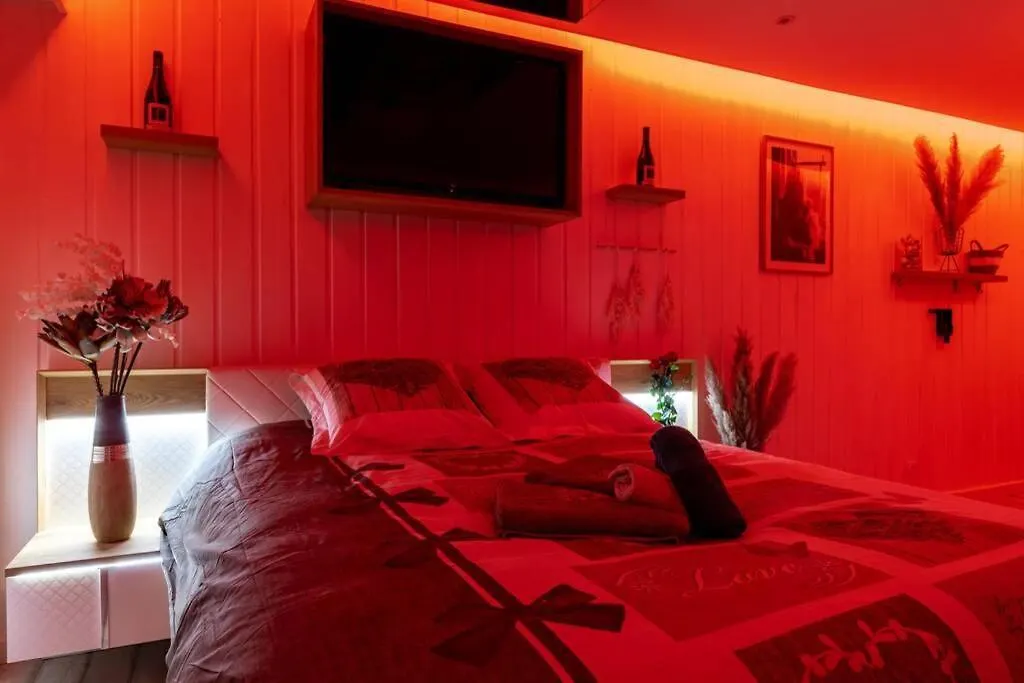 Le Quintessence: Balneo & Luminotherapie + Parking Voiron